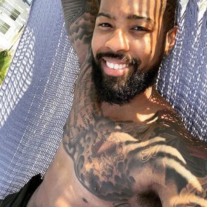 Meet your Posher, Victor